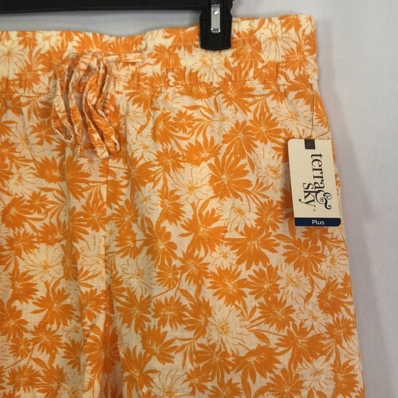 Terra & Sky Women's Plus Size Pull-On Drawstring Linen Shorts Size 4X (28W-30W) - Picture 7 of 9